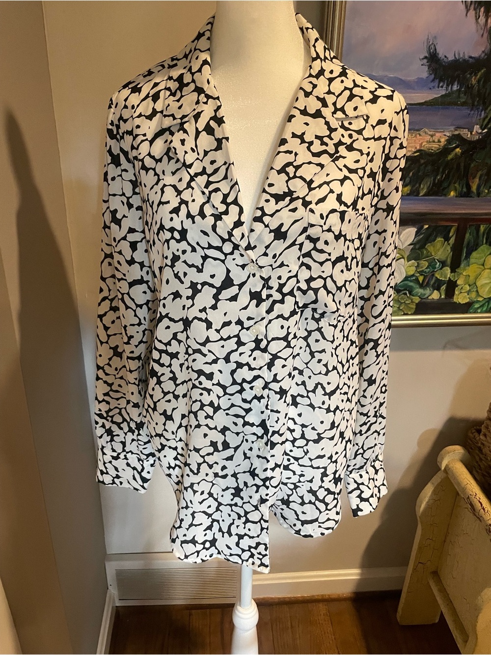 Who What Wear Black and White Printed Long-Sleeve Blouse